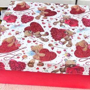 Caja de regalo con diseño de ositos y corazones para San Valentín