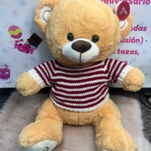 Peluche Osito de Rayas Rojo y Blanco – Suave y Acogedor