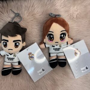 Peluche Oficial Real Madrid – Muñeco Coleccionable con Uniforme Completo