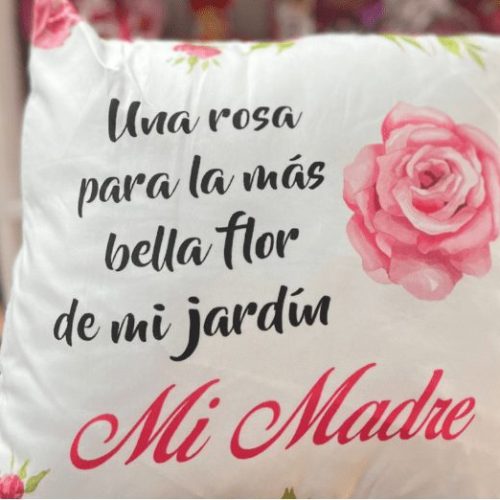 tienda de regalos originales en Madrid cojines personalizados de San Valentín