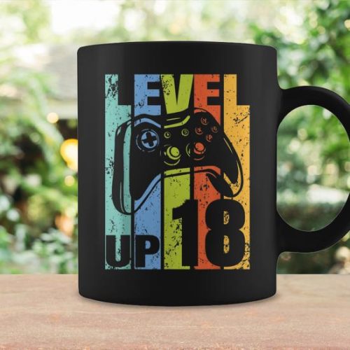 Taza personalizada con diseño gamer impreso, ideal para regalar a fans de los videojuegos en Madrid
